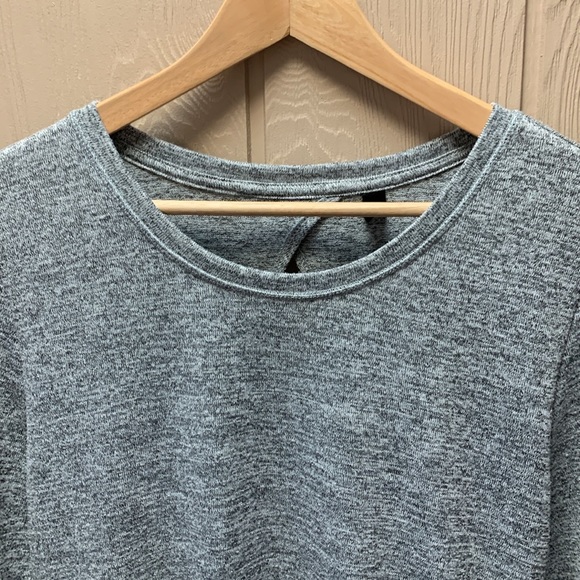 90 Degree by Reflex Top - Picture 3 of 13